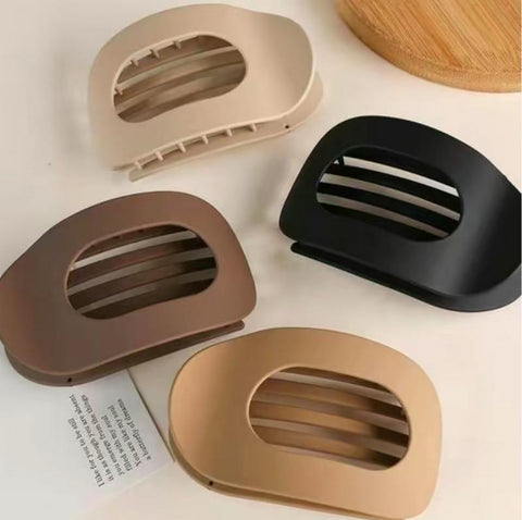 Solid Color Oval Acrylic Hair Clips – 4pc Minimalist No-Trace Set for Women