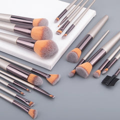 20PCS Professional Makeup Brush Set Including Foundation Brush, Eyeshadow Brush, Detail Brush, And Eyebrow